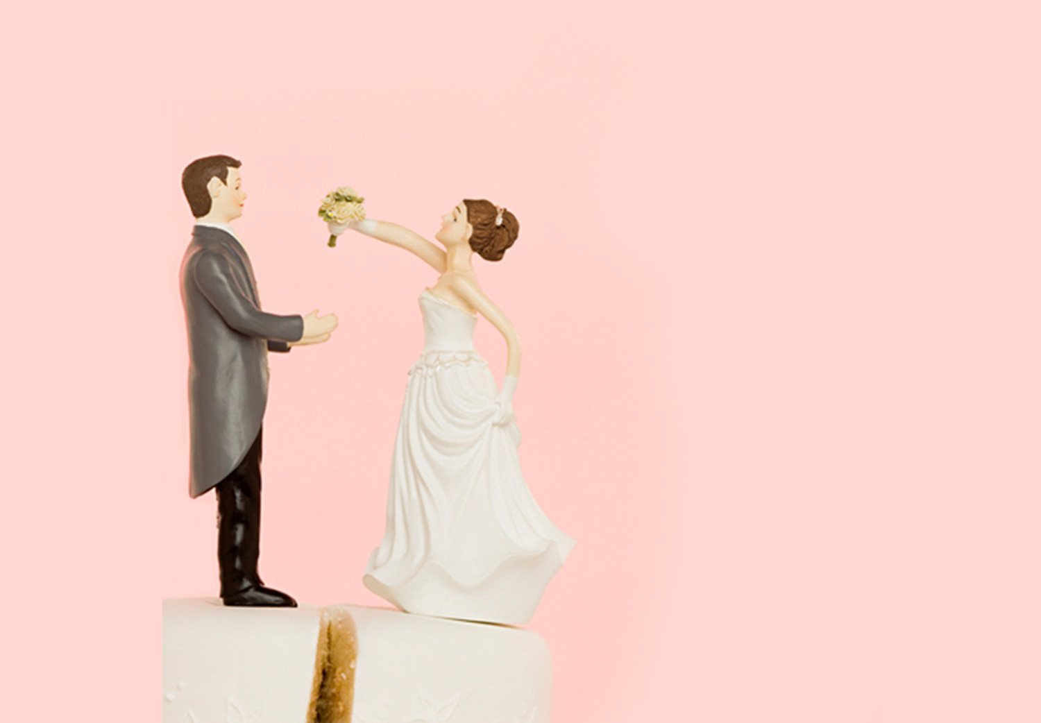 Millennials y Gen Z limitan bodas por falta de dinero