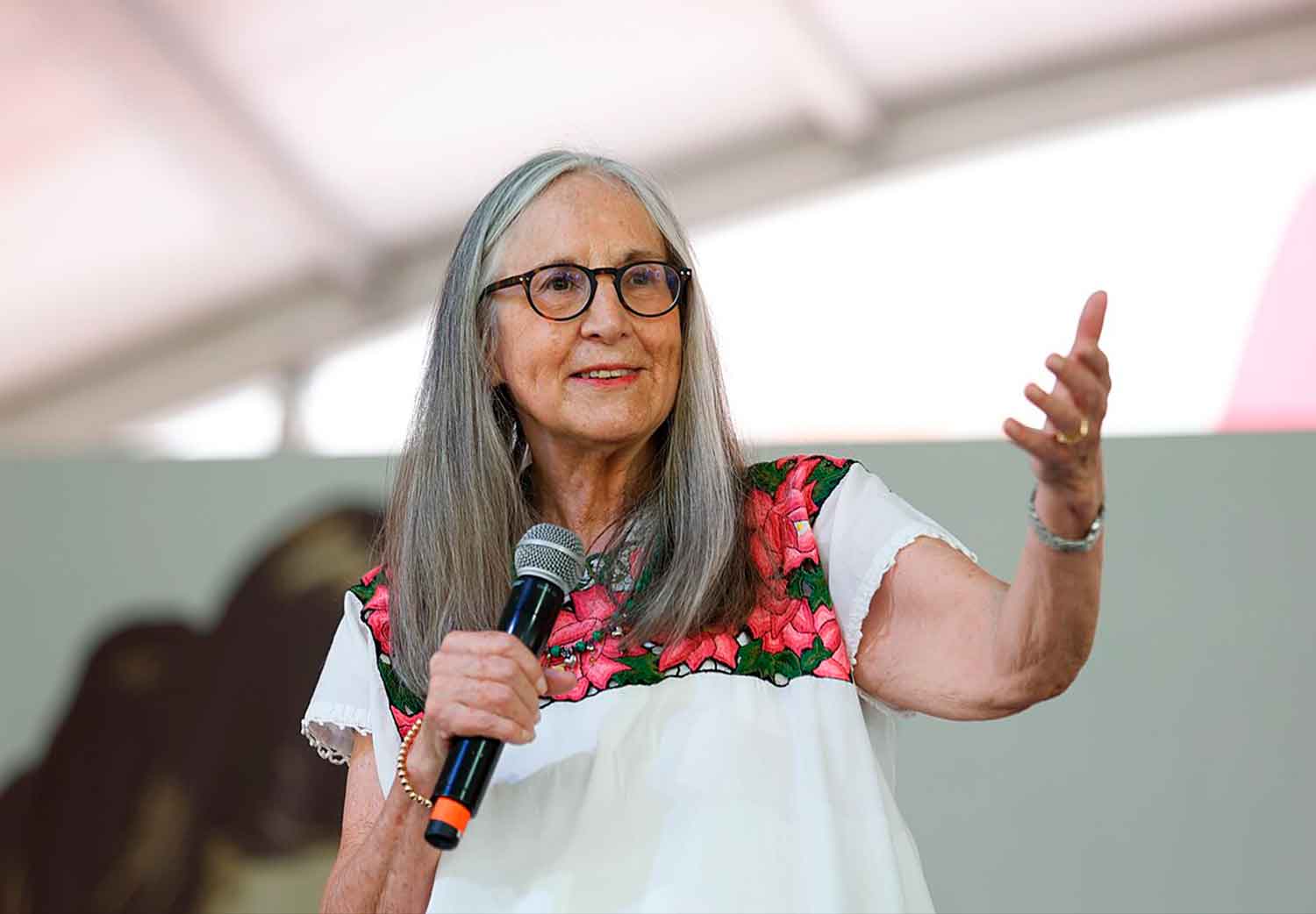 julieta-fierro-martha-debayle