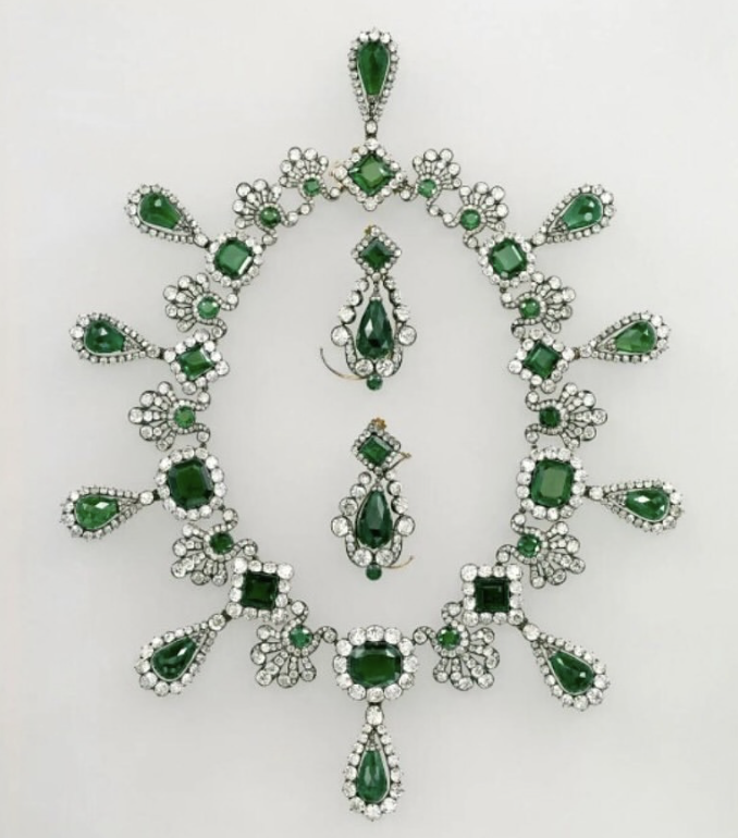 collar de esmeraldas marie louise