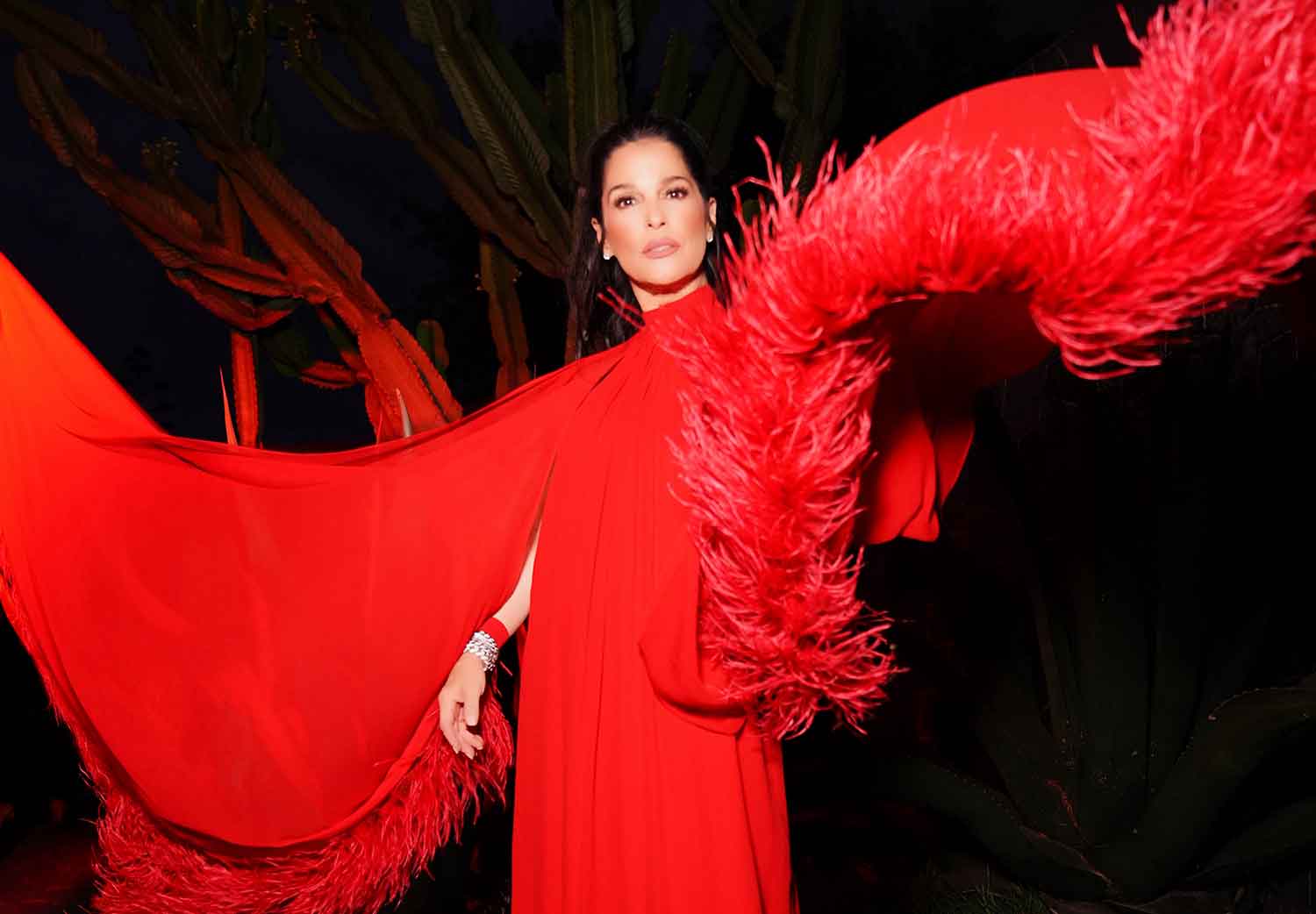 vestido-rojo-martha-debayle