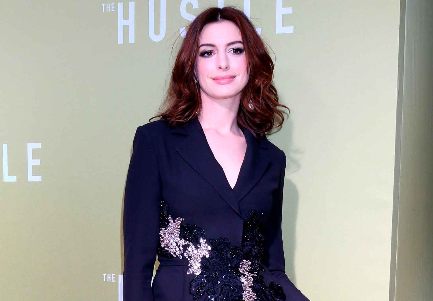 anne-hathaway-nueva-pelicula-de-que-va